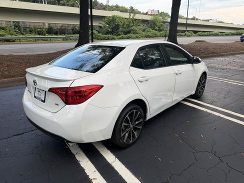 Used 2019 Toyota Corolla SE FWD image 5
