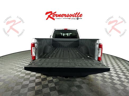 Used 2018 Ford F250 Lariat w/ Lariat Value Package image 27