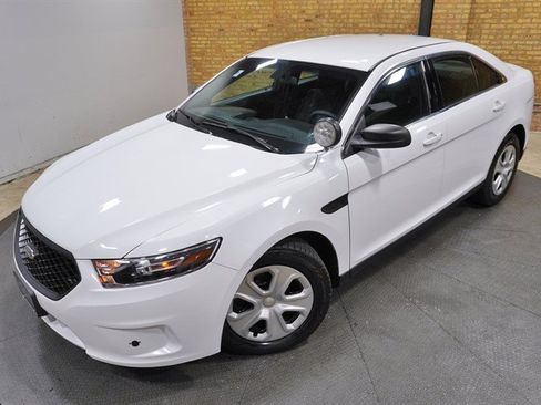 Used 2017 Ford Taurus Police Interceptor AWD image 2