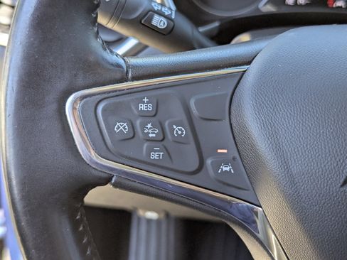 Used 2020 Chevrolet Equinox LT image 32