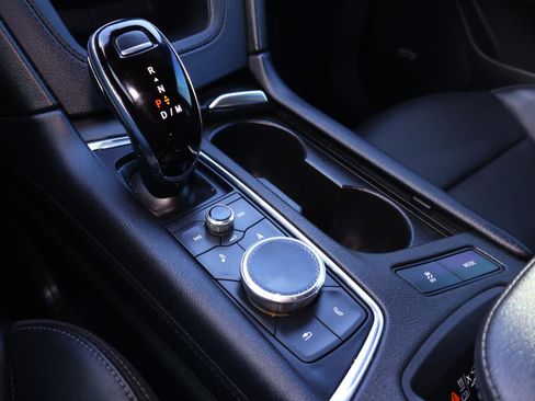 Used 2023 Cadillac XT6 Premium Luxury w/ Technology Package image 27