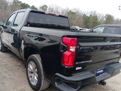 Used 2021 Chevrolet Silverado 1500 Custom w/ Safety Confidence Package image 3