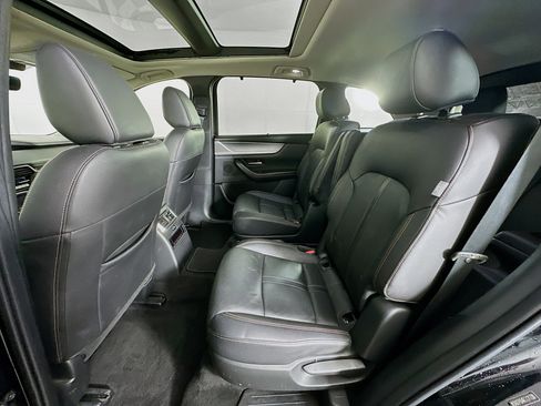 Used 2024 MAZDA CX-90 3.3 Turbo w/ Premium Package image 29