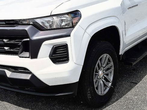 New 2026 Chevrolet Colorado LT AWD/4WD image 9