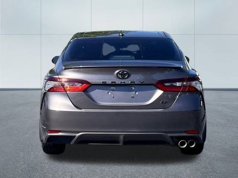 Used 2022 Toyota Camry SE image 13