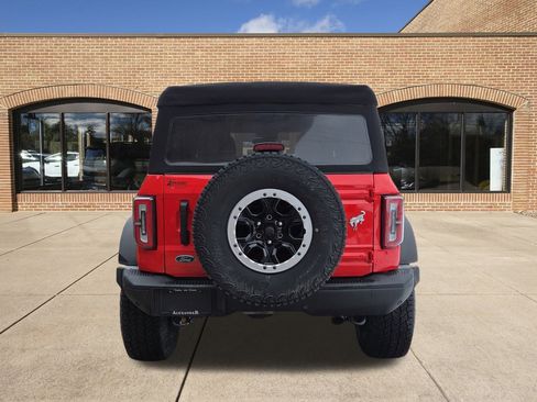 Used 2023 Ford Bronco Badlands w/ Sasquatch Package image 4