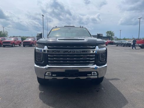 Used 2020 Chevrolet Silverado 2500 LTZ w/ LTZ Convenience Package image 3