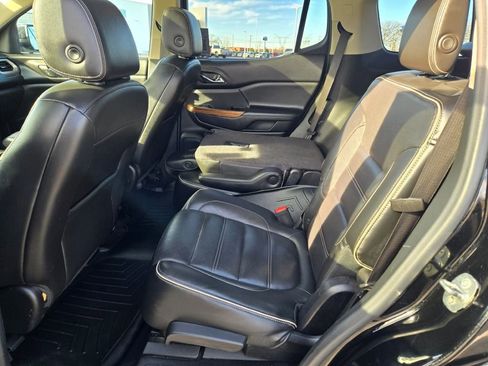 Used 2017 GMC Acadia Denali w/ Technology Package image 17