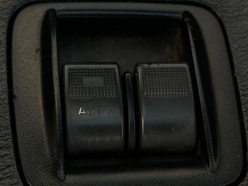 Used 2002 MAZDA MX-5 Miata LS image 70