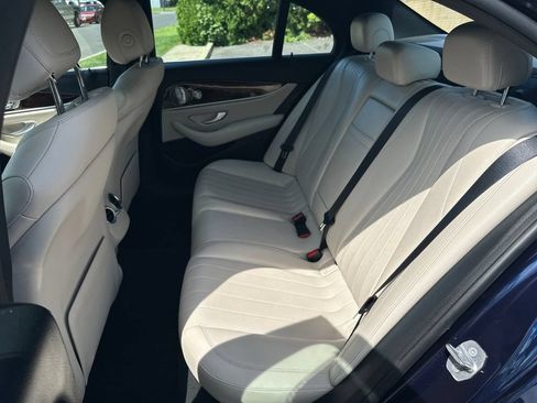 Used 2017 Mercedes-Benz E 300 4MATIC image 17