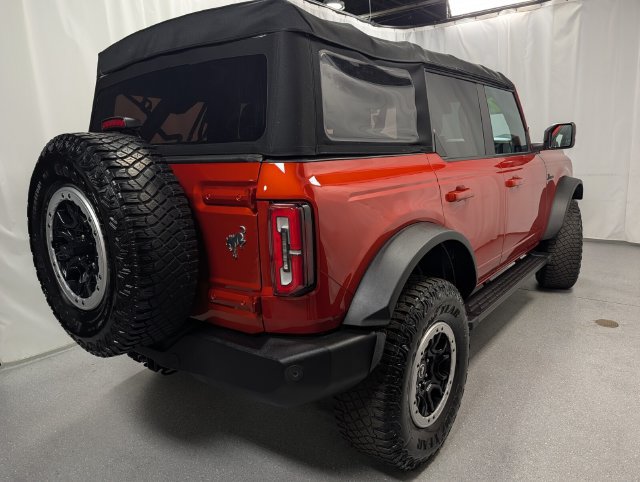 Used 2022 Ford Bronco Outer Banks w/ Sasquatch Package AWD/4WD image 4