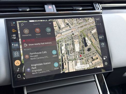 Used 2025 Land Rover Range Rover Velar Dynamic SE image 28