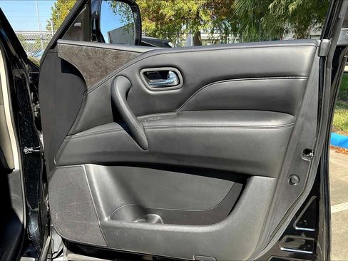 Used 2022 INFINITI QX80 Luxe w/ Cargo Package image 20