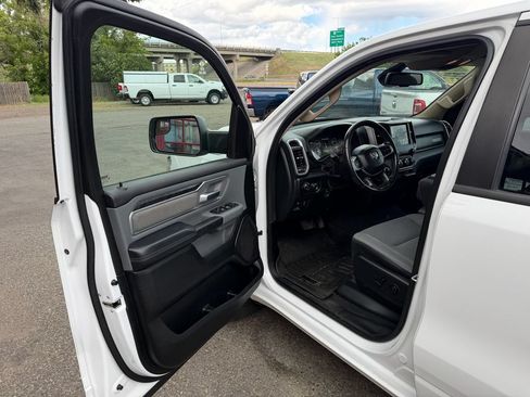 Used 2019 RAM 1500 Big Horn AWD/4WD image 10