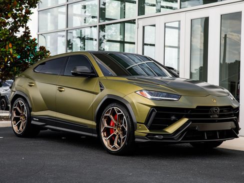 Used 2024 Lamborghini Urus Performante AWD/4WD image 36