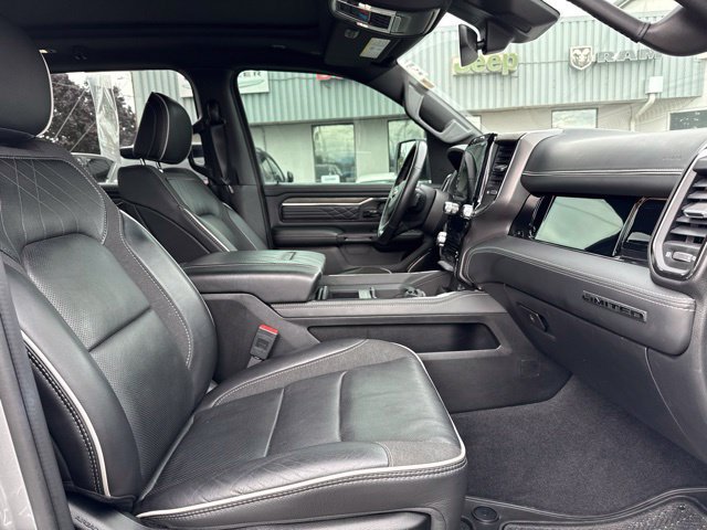 Used 2025 RAM 1500 Limited AWD/4WD image 11