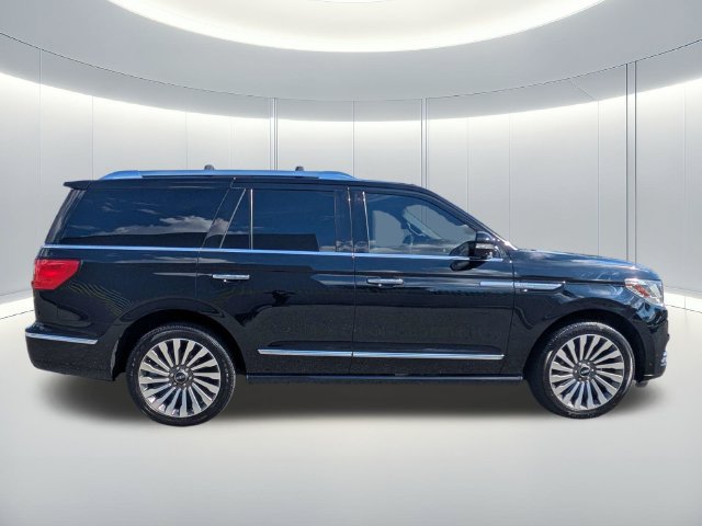 Used 2018 Lincoln Navigator Reserve w/ Technology Package AWD/4WD image 7
