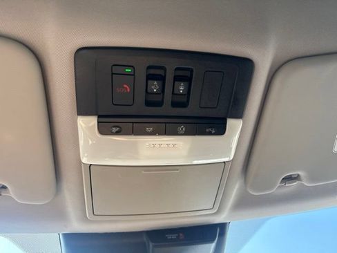 Used 2024 Mitsubishi Outlander SEL AWD/4WD image 25
