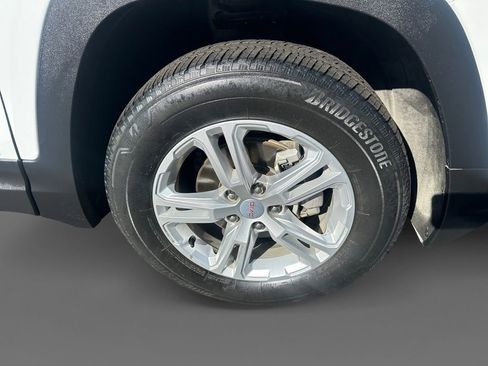 Used 2023 GMC Terrain SLE image 16