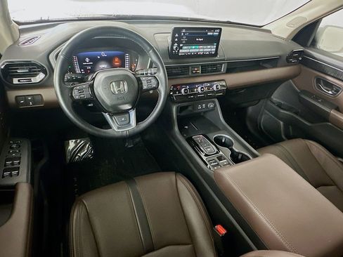 Used 2023 Honda Pilot Elite image 16