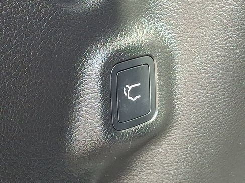 Used 2022 Jeep Compass Latitude w/ Convenience Group AWD/4WD image 29