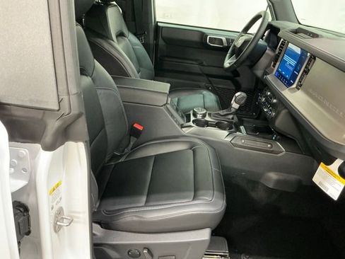 New 2025 Ford Bronco Outer Banks image 20