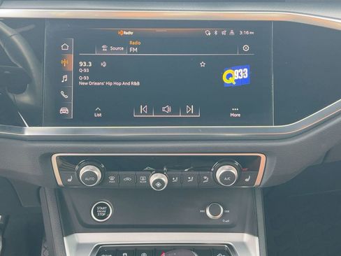 Certified 2025 Audi Q3 2.0T Premium w/ Convenience Package image 23