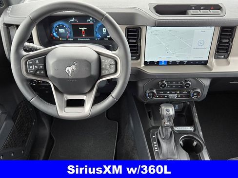 New 2025 Ford Bronco Outer Banks image 4