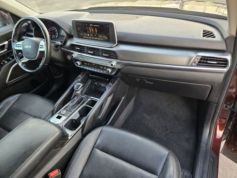 Used 2022 Kia Telluride S FWD image 14