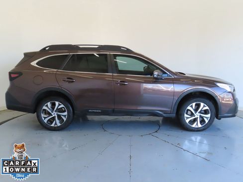 Used 2022 Subaru Outback Limited image 2