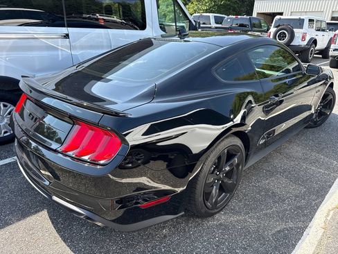 Used 2022 Ford Mustang GT Premium w/ Black Accent Package RWD image 19
