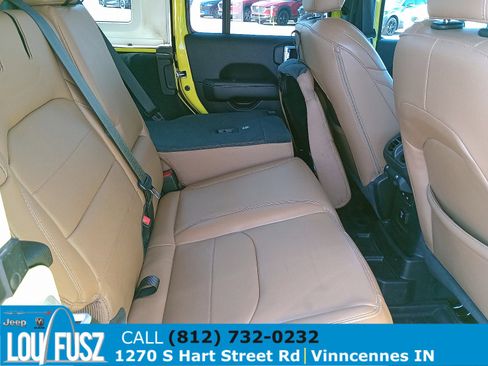 Used 2022 Jeep Wrangler Unlimited Sahara w/ Cold Weather Group image 8