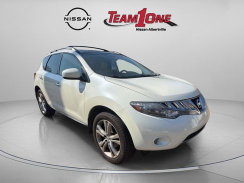 Used 2010 Nissan Murano LE w/ Navigation Pkg image 1