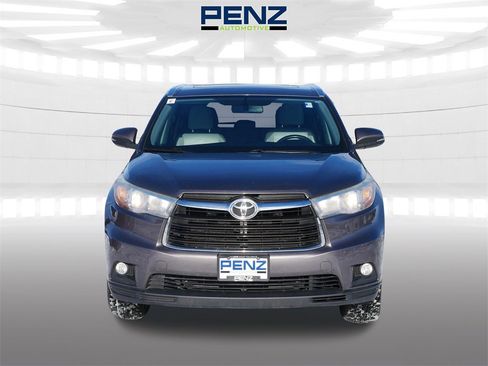 Used 2015 Toyota Highlander XLE image 2