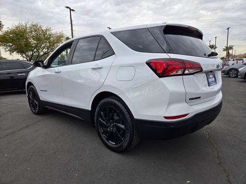 Used 2023 Chevrolet Equinox LS w/ LS Convenience Package image 4