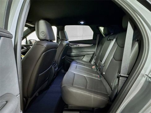 New 2025 Cadillac XT5 Luxury image 13
