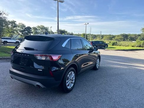 Used 2020 Ford Escape SE FWD image 7