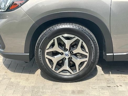 Used 2020 Subaru Forester Premium AWD/4WD image 45