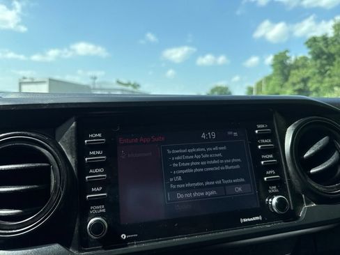 Used 2020 Toyota Tacoma SR AWD/4WD image 27