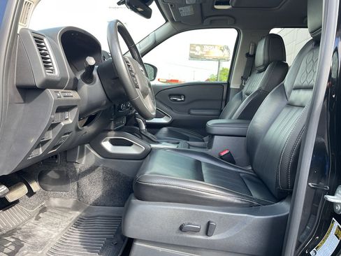 Used 2024 Nissan Frontier SL w/ Technology Package RWD image 10
