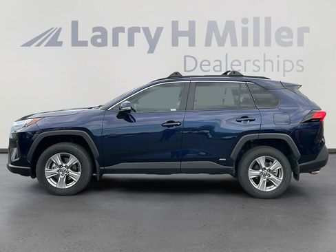 Used 2024 Toyota RAV4 XLE w/ Convenience Package AWD/4WD image 2