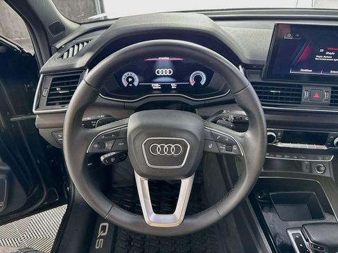 Used 2023 Audi Q5 2.0T Prestige w/ Prestige Package image 17