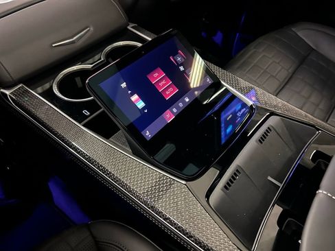 Used 2025 Cadillac Escalade V image 25