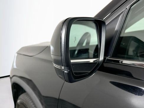 Used 2024 Honda Pilot EX-L image 16