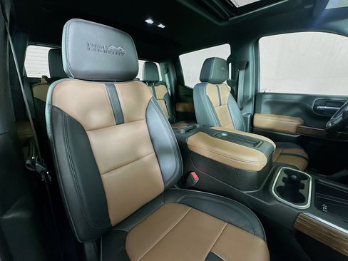 Used 2022 Chevrolet Silverado 1500 High Country w/ Technology Package image 29