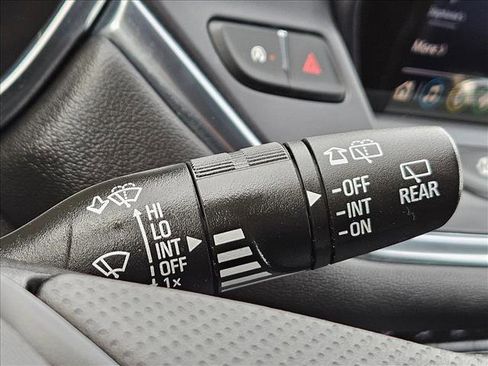 Used 2021 Chevrolet Blazer LT FWD image 23