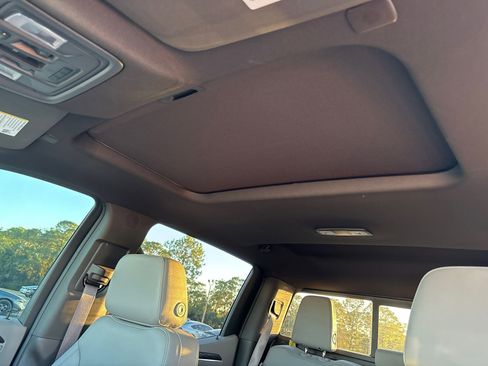 New 2026 GMC Sierra 1500 SLT w/ SLT Premium Plus Package image 5