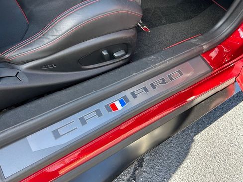 Used 2018 Chevrolet Camaro ZL1 image 25