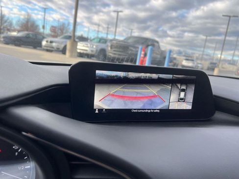 Used 2023 MAZDA MAZDA3 Hatchback w/Premium Plus Pkg image 20