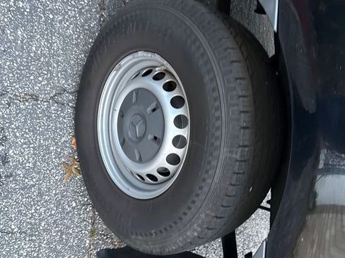 Used 2020 Mercedes-Benz Sprinter 2500 w/ Driver Convenience Package image 25